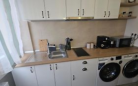 Central View Apartment